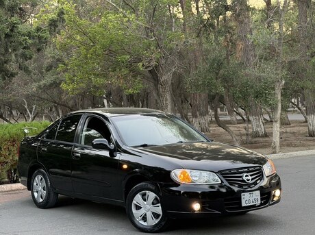 Nissan Sunny 2010