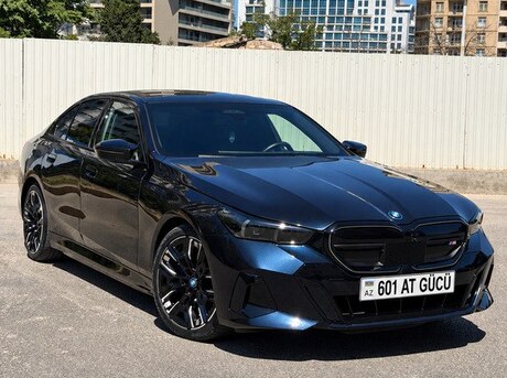 BMW i5 2023