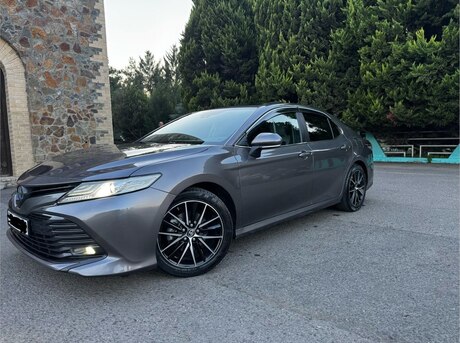 Toyota Camry 2020