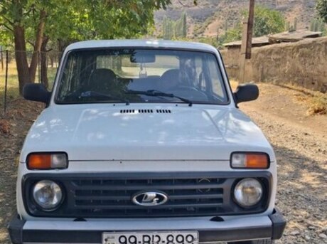 LADA (VAZ) Niva 2012