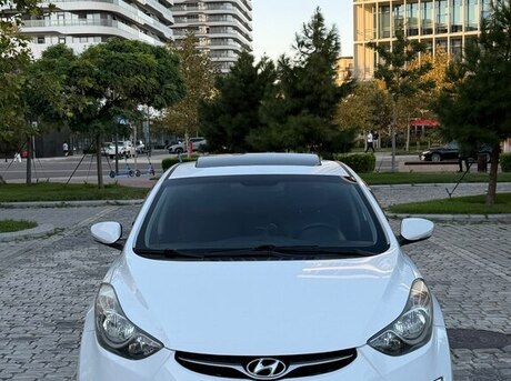 Hyundai Elantra 2013
