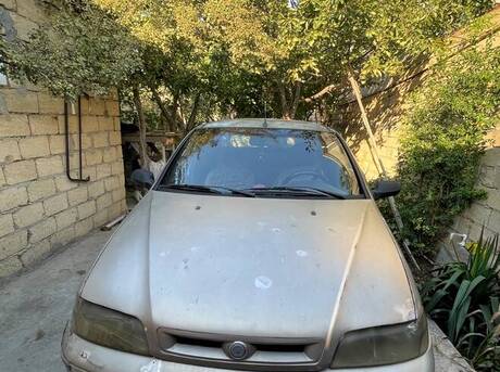 Fiat Albea 2003