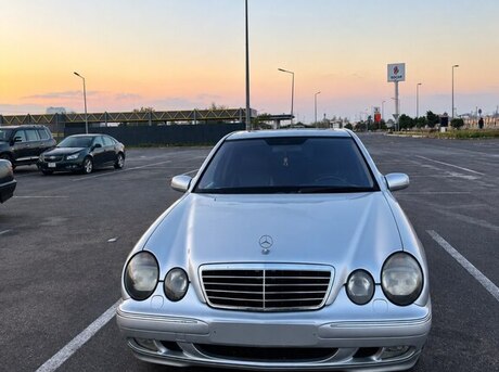 Mercedes E 320 2001