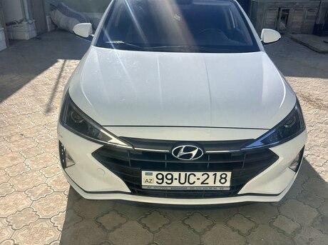 Hyundai Elantra 2019
