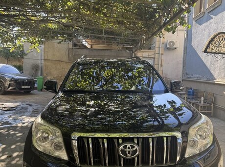 Toyota Land Cruiser Prado 2012