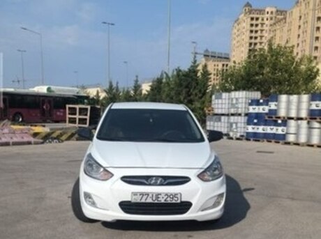 Hyundai Accent 2012