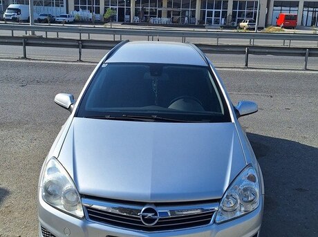 Opel Astra 2008