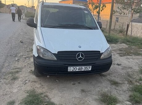 Mercedes  2004