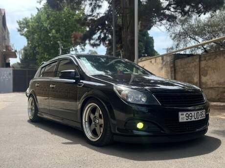 Opel Astra 2010