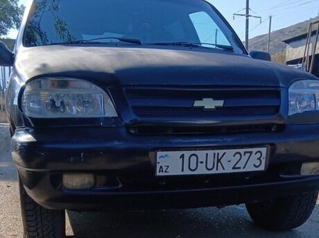 Chevrolet Niva 2005