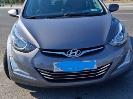Hyundai Elantra 2012