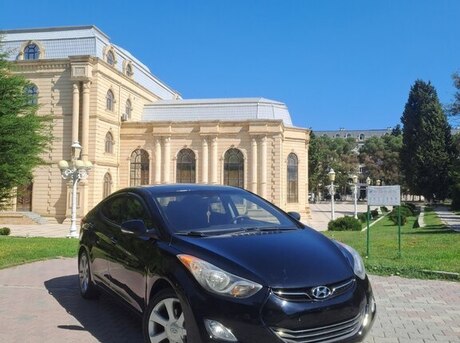 Hyundai Elantra 2013