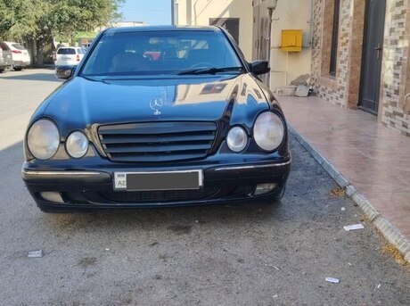 Mercedes E 270 2000