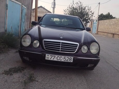 Mercedes E 280 2001