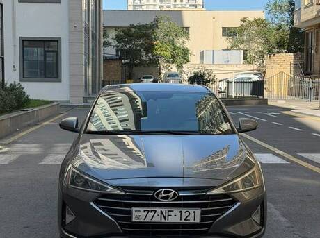 Hyundai Elantra 2019