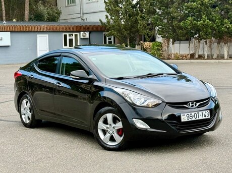 Hyundai Elantra 2012