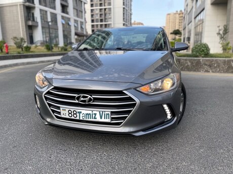 Hyundai Elantra 2018