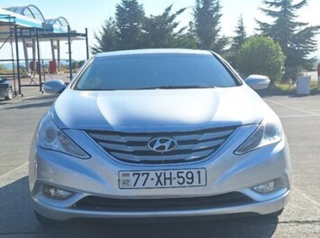 Hyundai Sonata 2010
