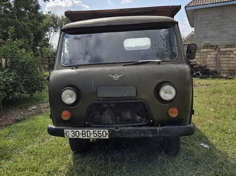 UAZ 3303 1990