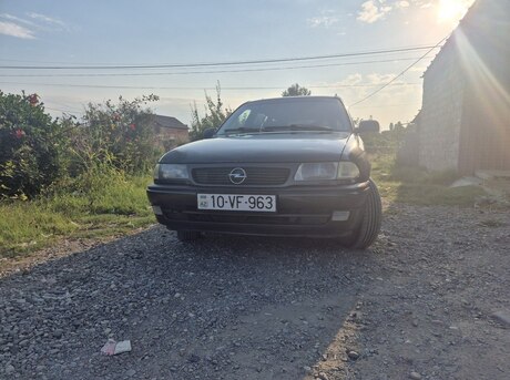 Opel Astra 1996