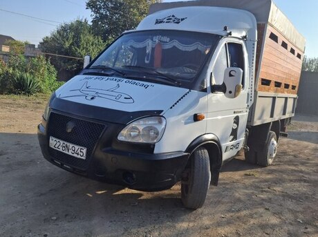 GAZ 2705 2005