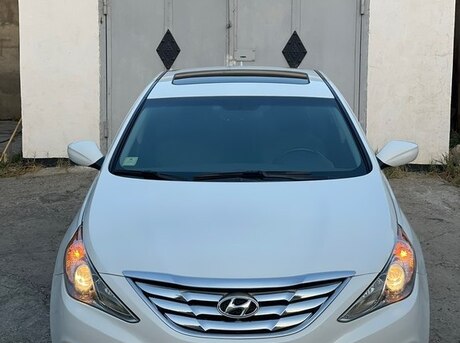 Hyundai Sonata 2010