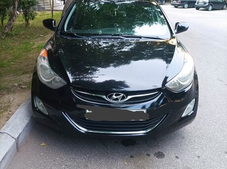 Hyundai Elantra 2011