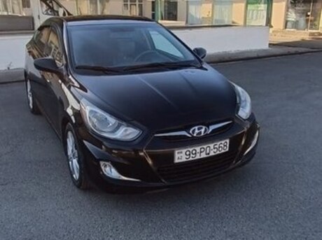 Hyundai Accent 2012
