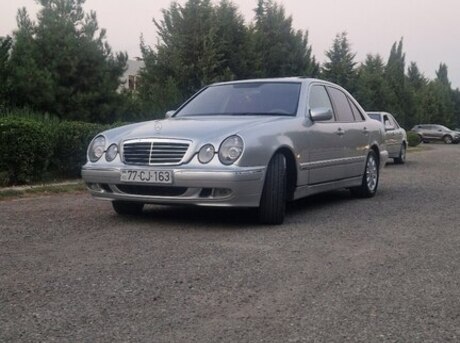 Mercedes E 240 1999