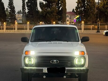 LADA (VAZ) Niva 2012