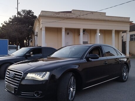 Audi A8 2011