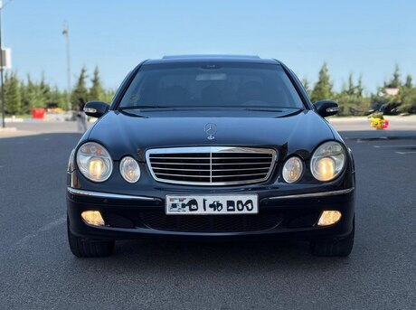 Mercedes E 240 2003