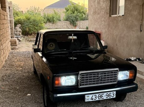 LADA (VAZ) 2107 2010