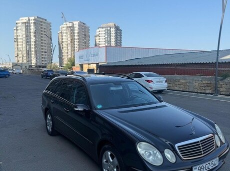Mercedes E 200 2005