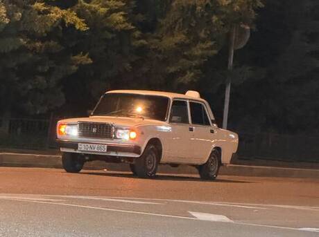 LADA (VAZ) 2107 2004