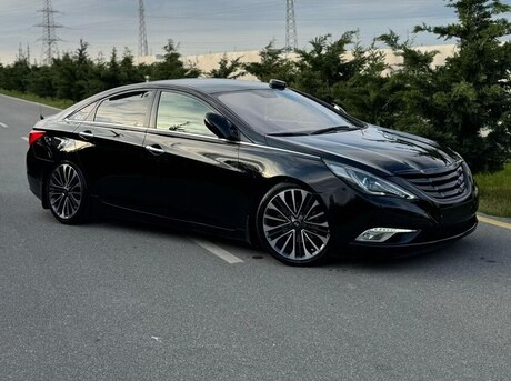 Hyundai Sonata 2011