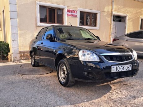 LADA (VAZ) Priora 2017