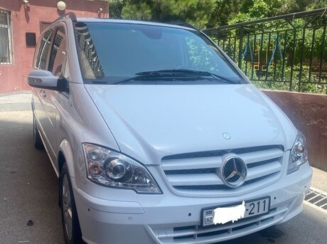 Mercedes Viano 2005