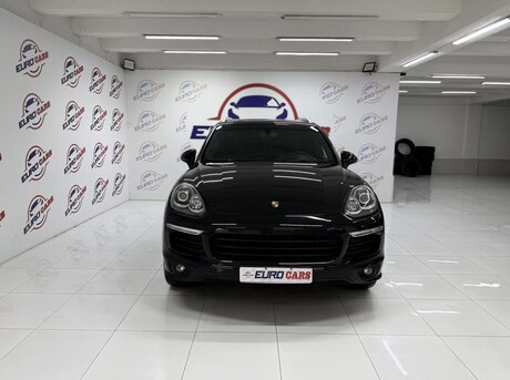 Porsche Cayenne 2016