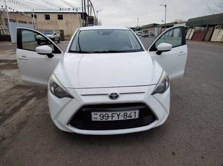 Toyota Yaris iA 2016