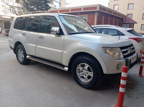 Mitsubishi Pajero 2007