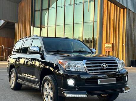 Toyota Land Cruiser 2011