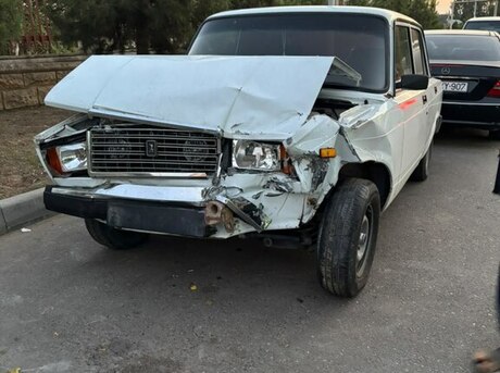 LADA (VAZ) 2107 2005