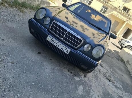 Mercedes E 220 1999