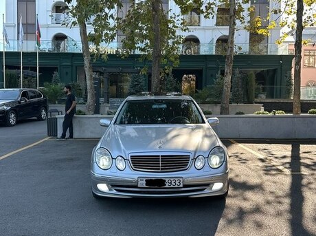 Mercedes E 240 2005