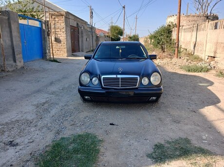 Mercedes E 240 1999