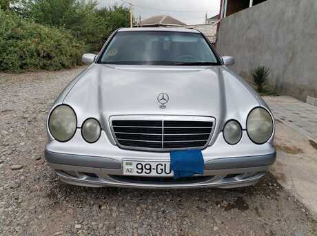 Mercedes E 220 2001