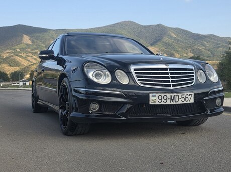 Mercedes E 240 2003