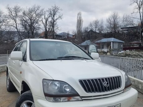 Toyota Harrier 2001
