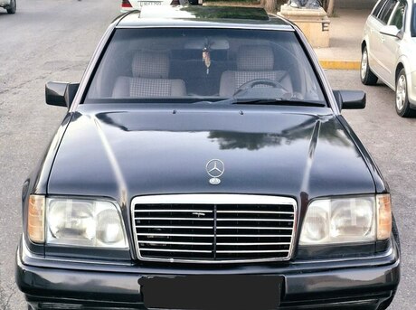 Mercedes 220 E 1994